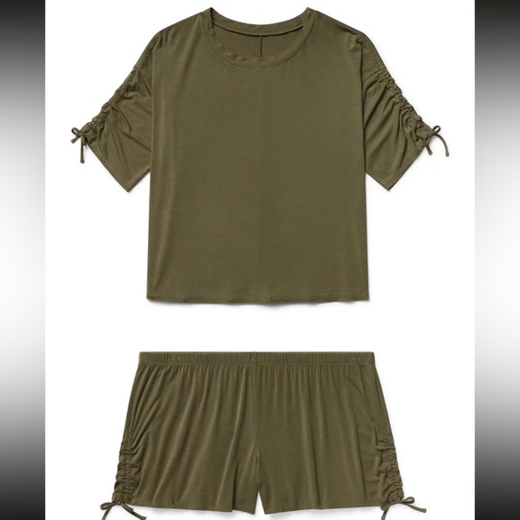 Adore Me PJ Set - Picture 4 of 5